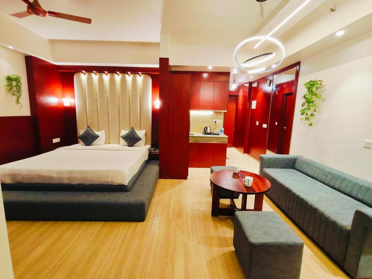 Апарт отель The Grace Residency - Gomtinagar, Лакхнау Экстерьер фото