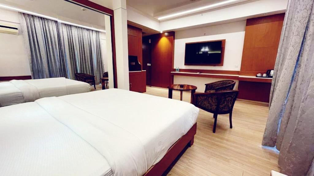 Апарт отель The Grace Residency - Gomtinagar, Лакхнау Экстерьер фото